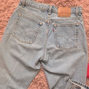 Vintage Levi’s 550 relaxed fit tapered leg jeans